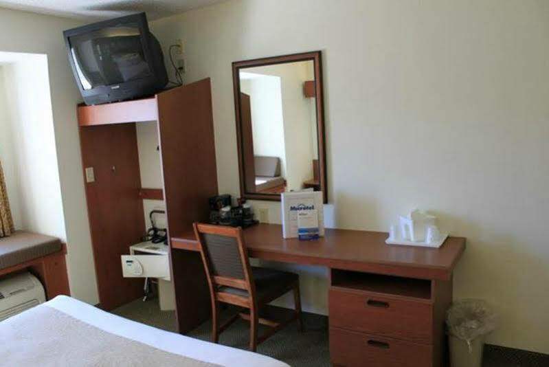 Microtel Inn & Suites By Wyndham Cherokee Zewnętrze zdjęcie